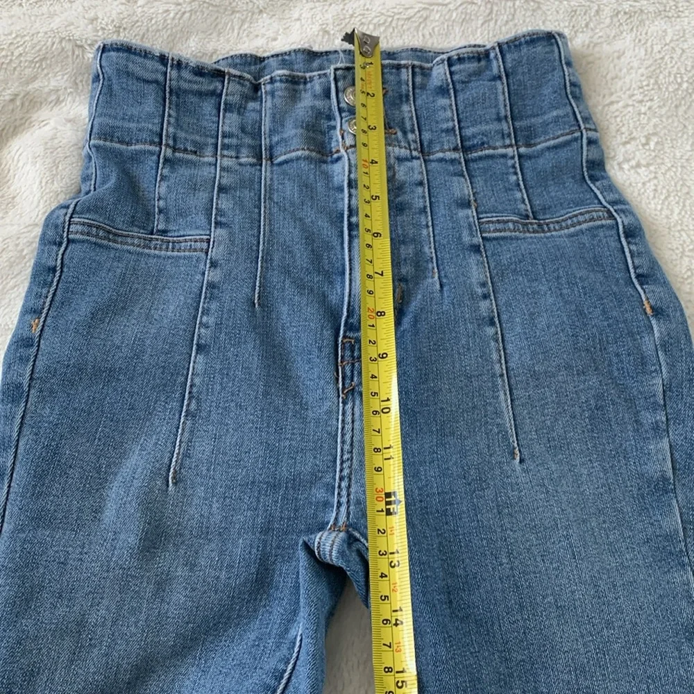 ✨ Free People High Rise Flare Jeans -Size 25 - Picture 8 of 10
